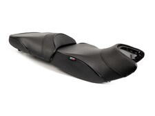 World Sport Performance Seat on the BMW R1150R.